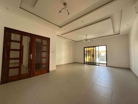 Appartement f4 neuf à louer aux Mamelles image 2