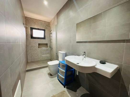 Roof top duplexe meubles à louer 3 chambres aux Almadies image 7