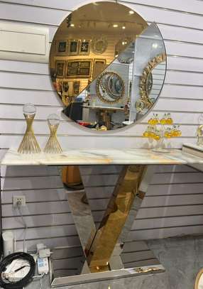 Console murale marbre avec miroir rond design image 3