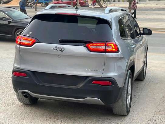Jeep Cherokee 2015 Gris Automatique SUV image 6
