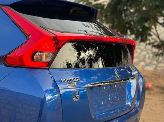 Mitsubishi Éclipse Cross 2018 venant image 10