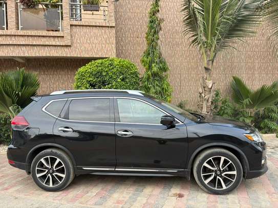 NISSAN ROGUE ANNÉE 2018 FULL OPTION image 3