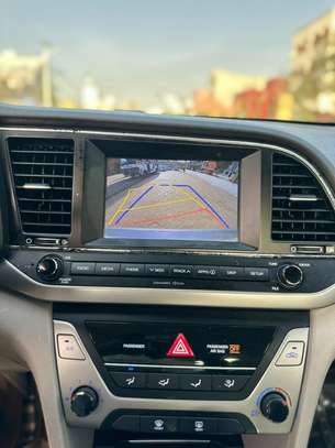 Hyundai Elantra 2017 image 7