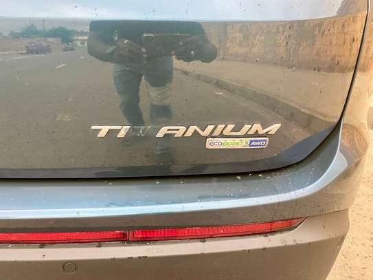 Ford edge titanium image 9