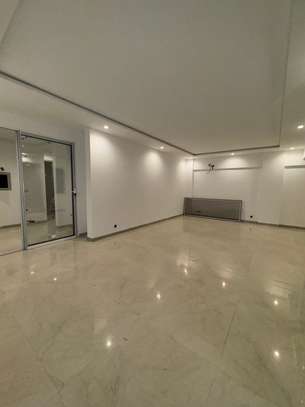 Appartement neuf 200m2 Almadies image 2