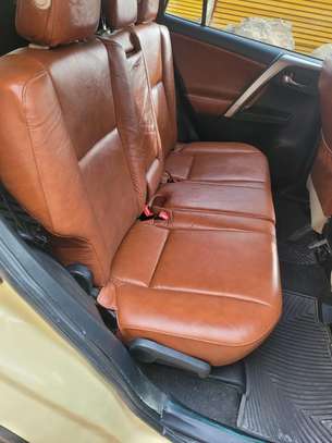 Toyota Rav4 2015 image 10