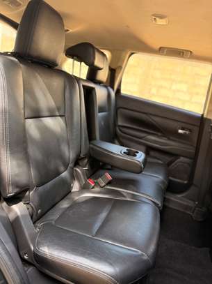 2018 MITSUBISHI OUTLANDER SEL 7places image 8