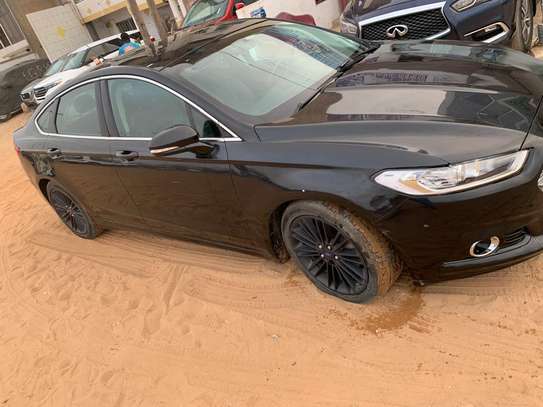 Ford Fusion image 7