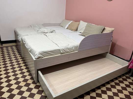 Chambre à coucher enfants en très bon état image 2