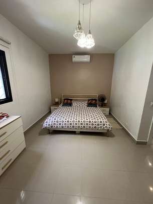 Grande Villa moderne de 600M ² à louer aux Almadies image 7