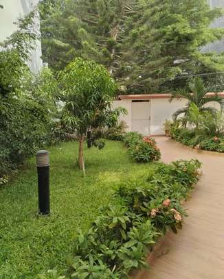Grande villa R+1 à louer à Sotrac Mermoz image 1