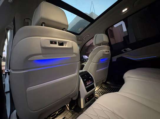 BMW X7  ANNÉE : 2021 image 12