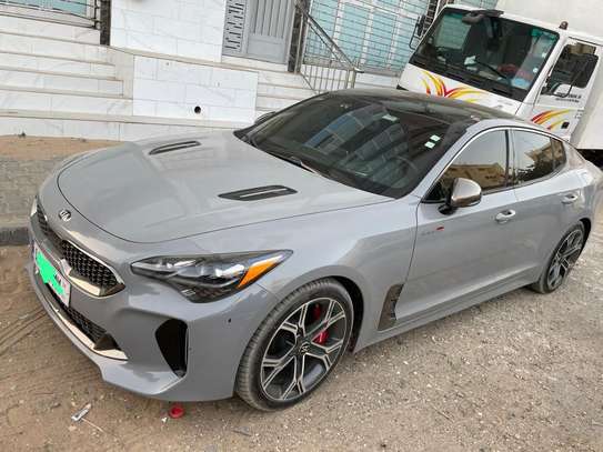 KIA STINGER image 1