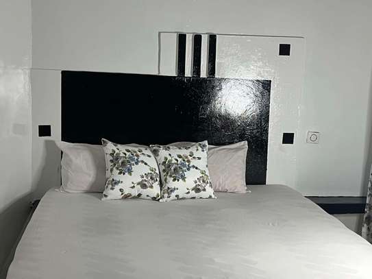Grande Chambre Salle de Bain climatisee image 9