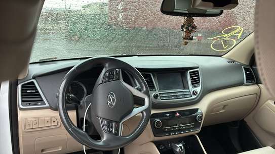 Hyundai tucson 2018 image 6