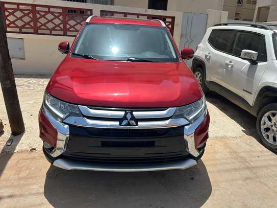 2018 Mitsubishi outlander 7 place image 1