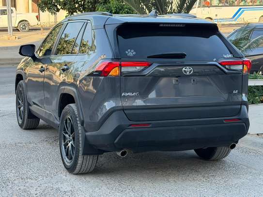 🚗 Toyota RAV4 SE – Année 2021 Automatique image 6