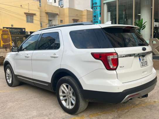 Ford Explorer Limited 2016 image 10