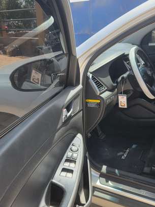 Hyundai Tucson limited 1,6T image 8