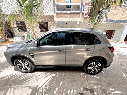 Mitsubishi Outlander 2020 image 3