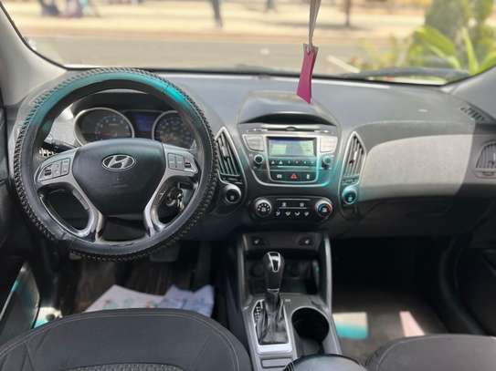 Hyundai Tucson image 6