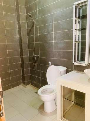 APPARTEMENT DE TYPE F4 A LOUER image 10