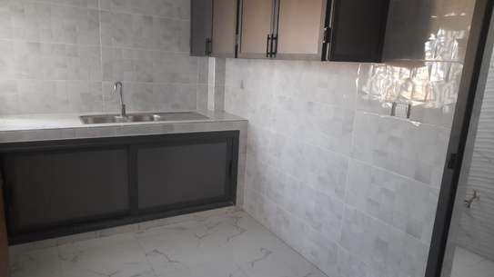 Appartement neuf aux Mamelles Cité Mbakiou faye image 2