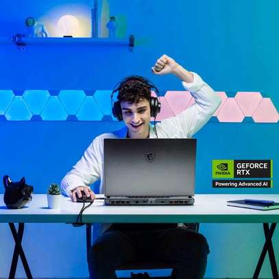 Ultra Mega PC Gamer Msi Vector 16 image 2