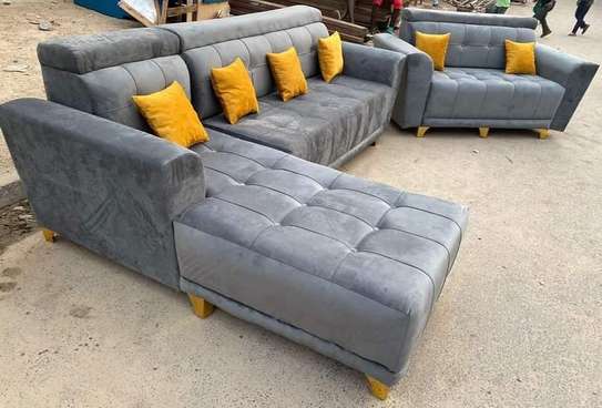 Salon 7 places angle image 2