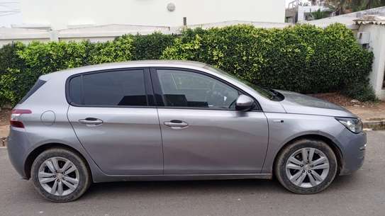 Peugeot 308 2017 image 3