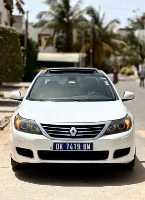 Renault latitude image 1