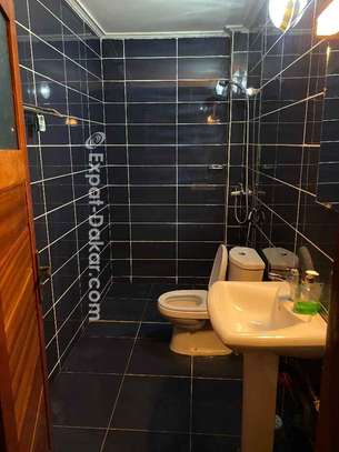 Chambres meublées à louer image 3