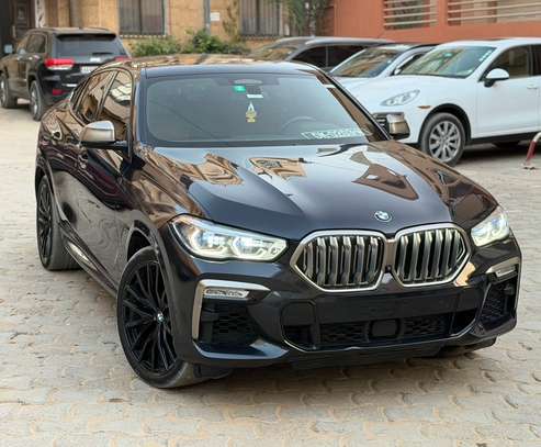 BMW X6 M50i Année 2022 Full Options image 4