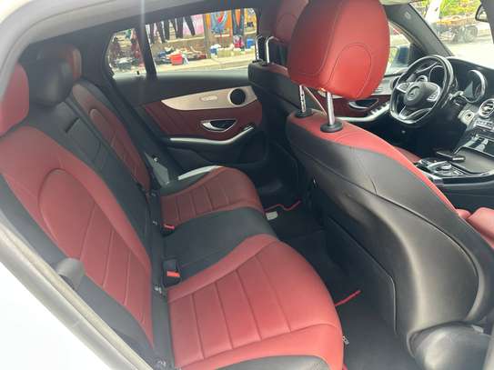 Mercedes GLC300 2017 image 9