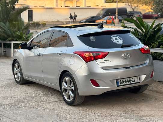 Hyundai Elantra GT image 9