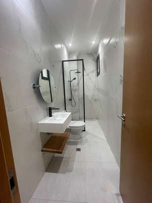 F4 Neuf et Moderne au point e image 9