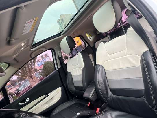 Renault QM3 2019 image 9