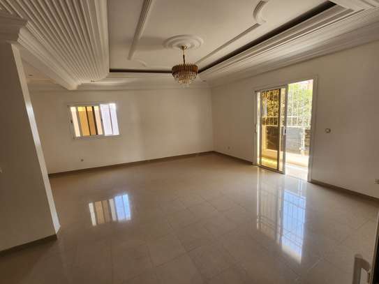 Appartement moderne F4 à louer image 2