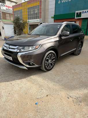 Mitsubishi Outlanler  2017 image 6