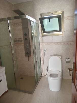 Appartement à louer à Mermoz image 3