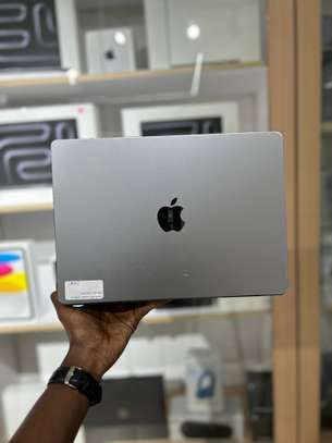 MacBook Pro 2023 14 Pouces - M2 Max | 32GB RAM | 1 Téra image 2