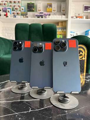 IPHONE 15 PROMAX 256go image 3