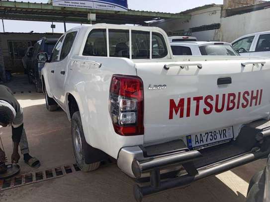 MITSUBISHI L 200  2024 image 5