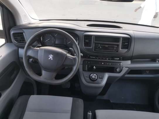 Peugeot Expert 2018 image 11