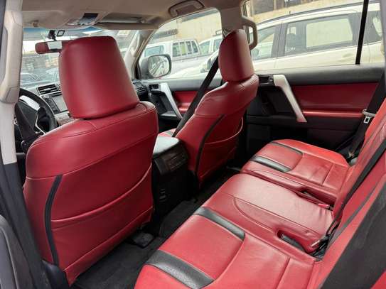 Toyota Prado image 6