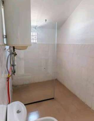 Sacré cœur bel mini studio meublé à louer image 3