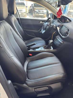 Peugeot 308 break SW image 2