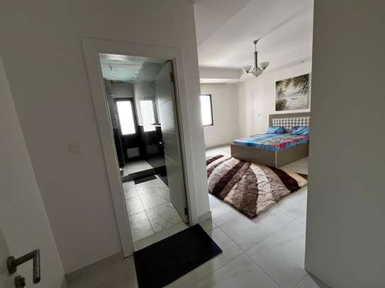 Appartement F4 meublé à louer au Point E image 4