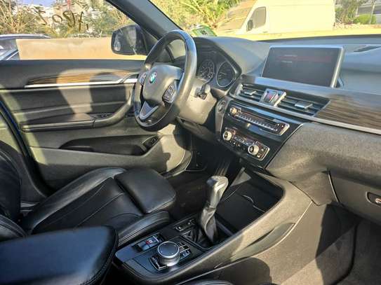 2018 BMW X1 XDrive image 5