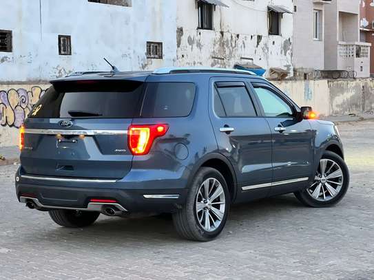 Ford Explorer limited AWD 2018 image 7